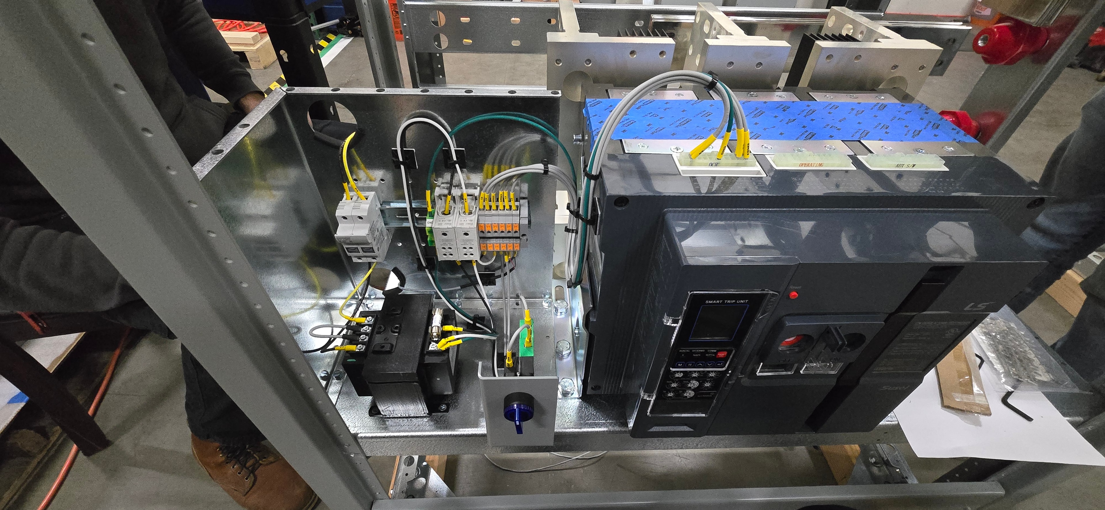 Wiring Compartment & Port Assembly